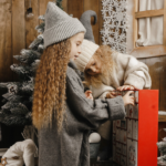 ideyi-podarunkiv-na-novyj-rik-dlya-rodyny-ta-koleg